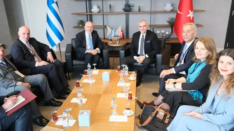 Türkiye Bakan Yardımcısı Büyükelçi Akçapar, Yunan mevkidaşı Fragoyannis ile görüştü