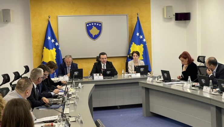 “14 Şubat 2021’de Kosova’da en büyük siyasi ve demokratik devrim gerçekleşti”