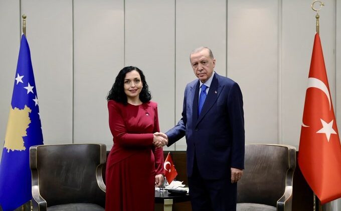 Cumhurbaşkanı Erdoğan, bağımsızlık yıldönümü vesilesiyle Kosova Cumhurbaşkanı Osmani’ye tebrik mesajı gönderdi