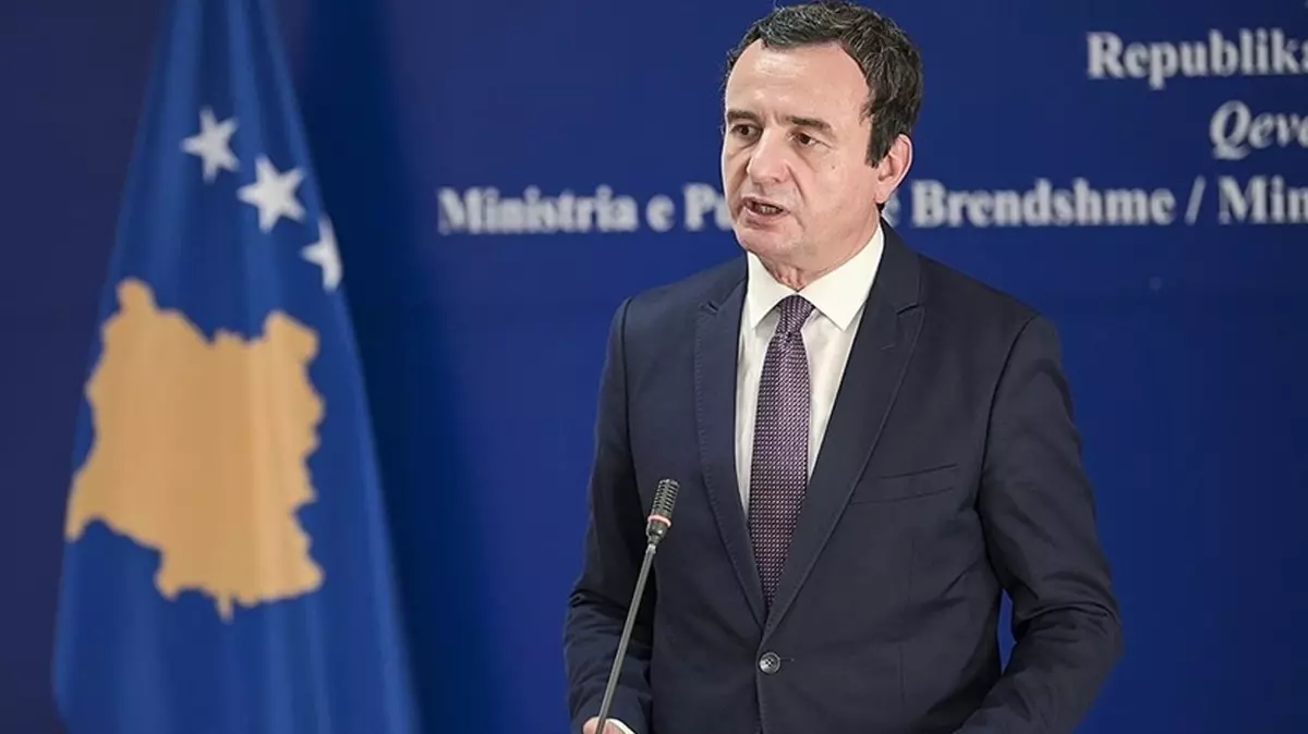 Kosova Başbakanı Albin Kurti, Sırp dinarını yasaklamadıklarını açıkladı