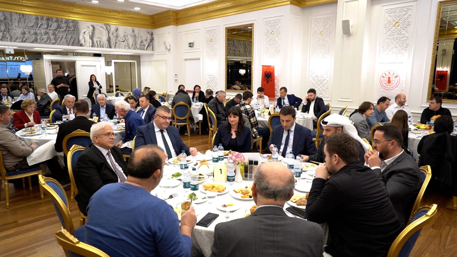 TİKA Başkan Yardımcısı Çevik Tiran’da Alsar Vakfı iftarına katıldı