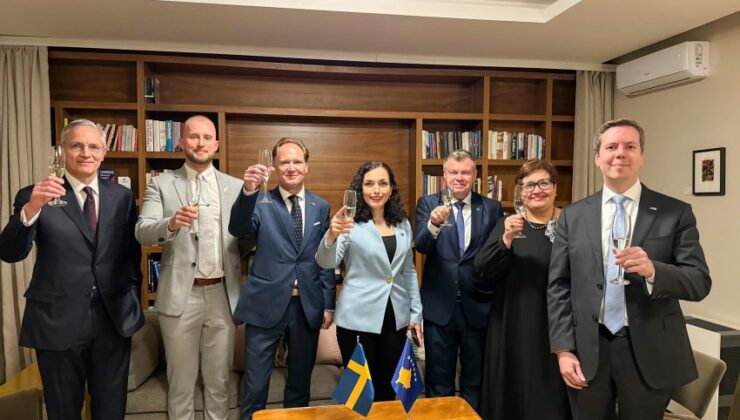Kosova Cumhurbaşkanı Osmani’den İsveç’e NATO üyeliği kutlaması