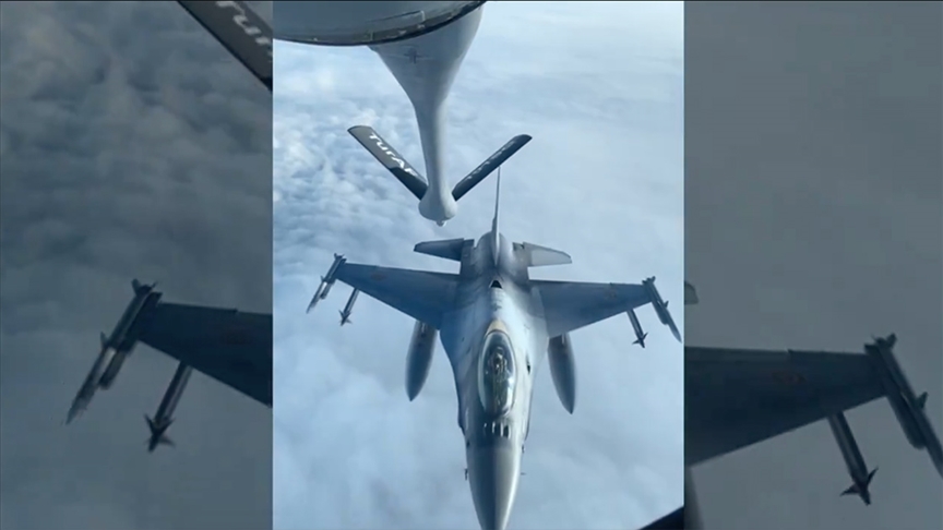 Türkiye Hava Kuvvetlerinden Romanya F-16’larına havada yakıt ikmal desteği