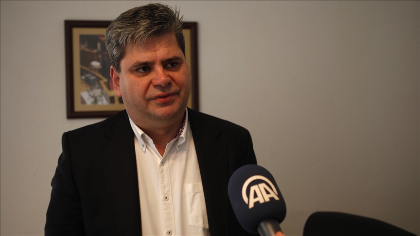 Yunanistan’da milletvekili Zeybek: Gözümüzün önünde bir soykırım söz konusu ve BM yaptırım bile yapamıyor İsrail’e