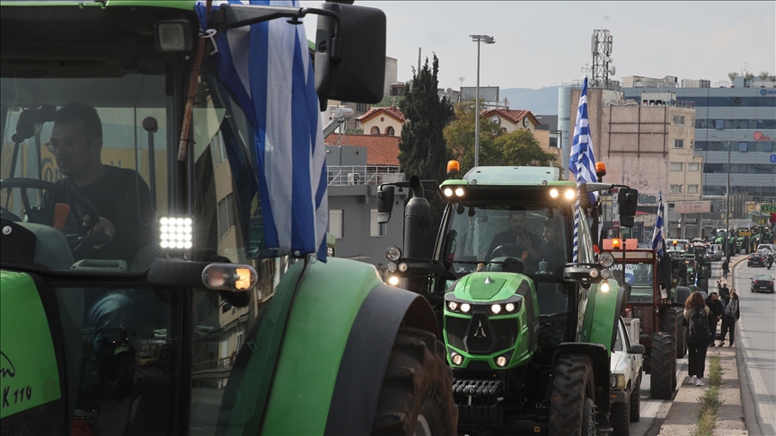 Yunanistan’da çiftçiler sektörleri için yasal düzenleme ve mali destek talep ediyor