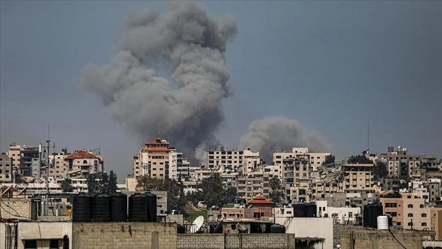 İsrail’in 173 gündür saldırılarını sürdürdüğü Gazze’de can kaybı 32 bin 490’a çıktı