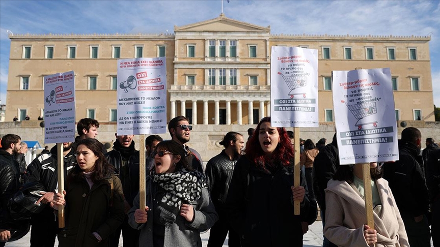 Yunanistan’da özel üniversitelerin açılmasına imkan tanıyacak yasa tasarısı onaylandı
