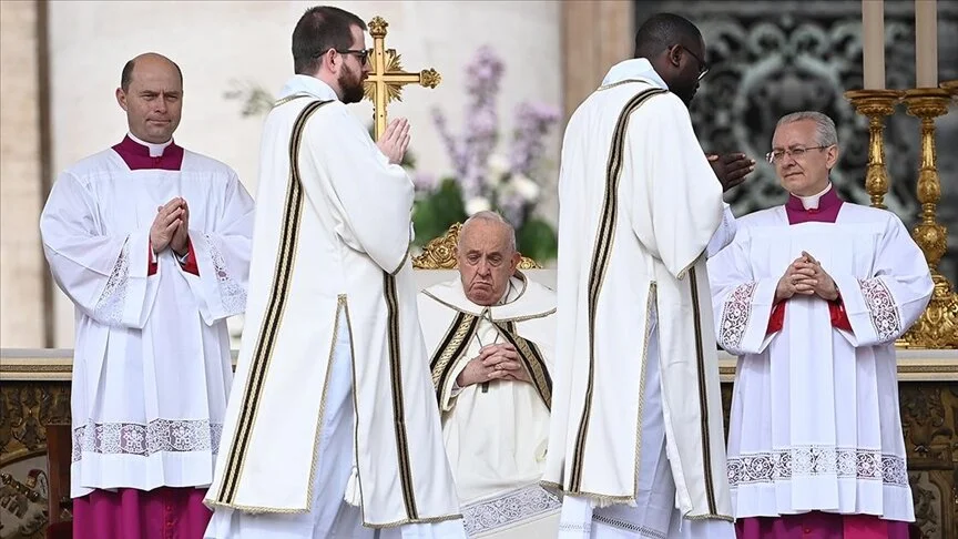 Papa, Paskalya mesajında Gazze’de insani yardımın garanti altına alınması çağrısı yaptı