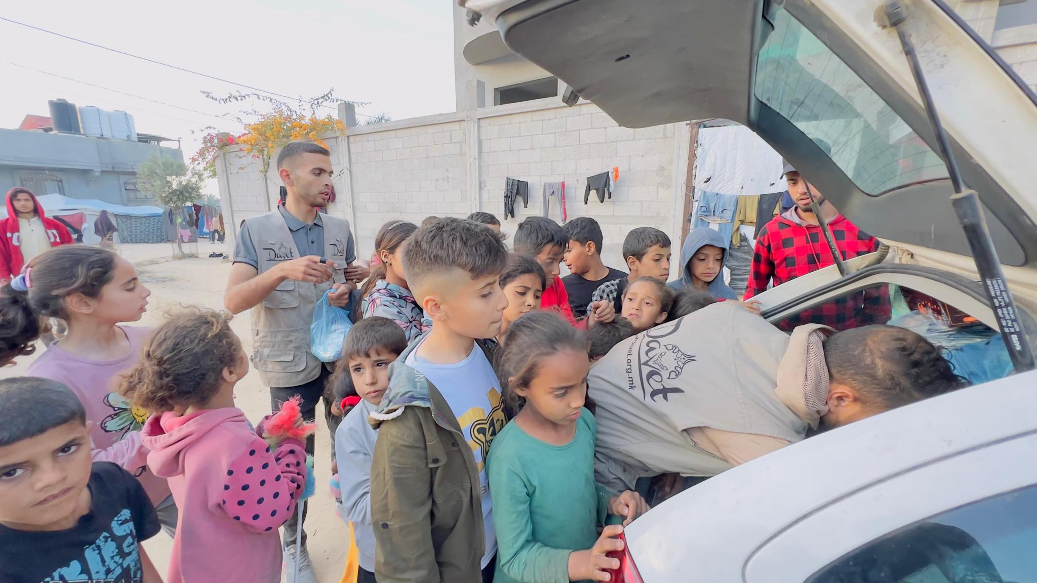 TGK’nın topladığı yardımlar Gazze’ye ulaştırılmaya başlandı