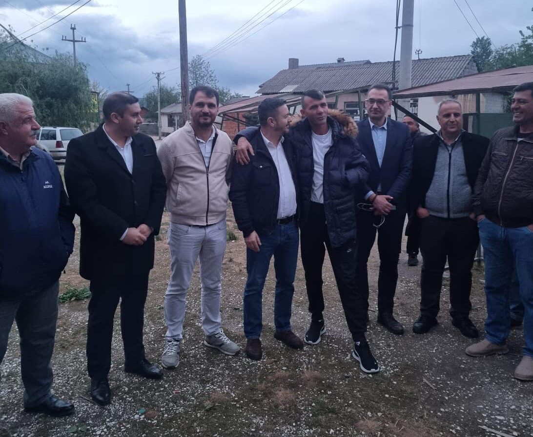 Milletvekili adayı Enver Hüseyin, seçim çalışmalarını Pirlepe’de sürdürdü