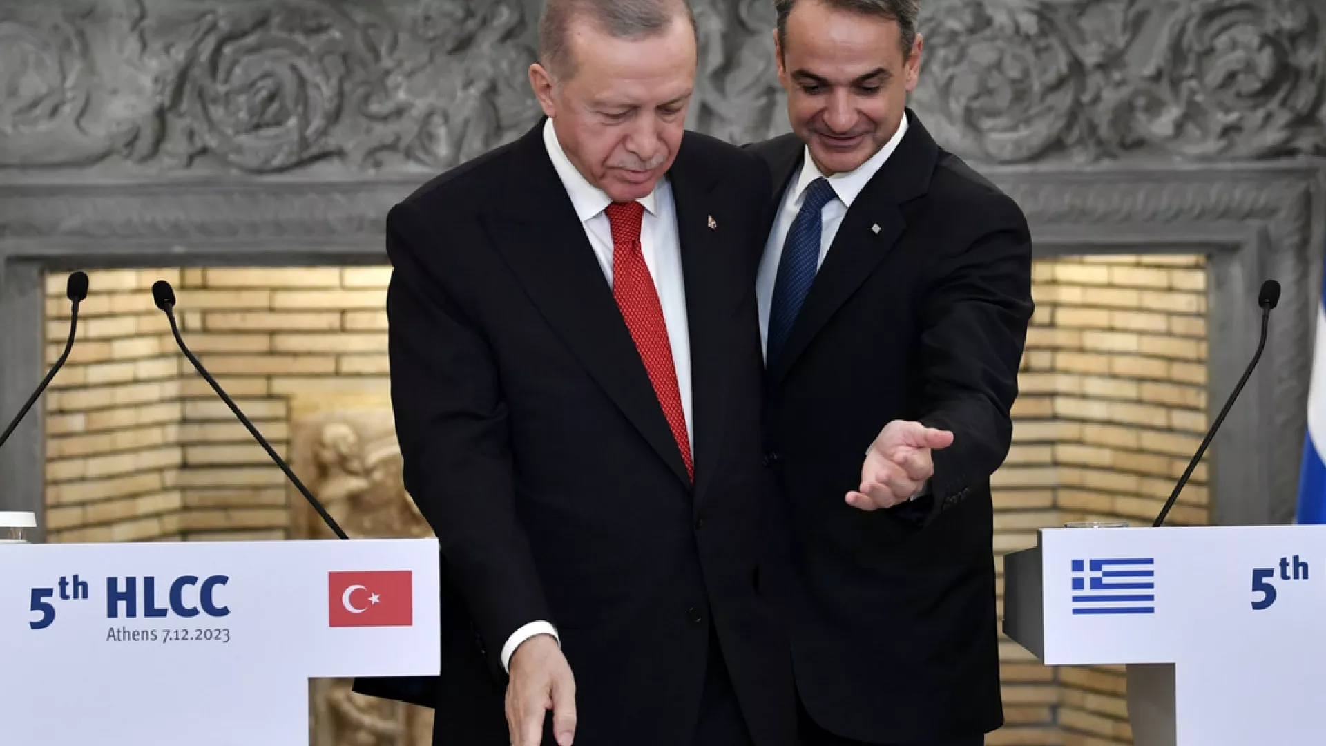 Türk ve Yunan heyetleri, ikili ilişkileri iyileştirme çabaları çerçevesinde Atina’da bir araya geldi