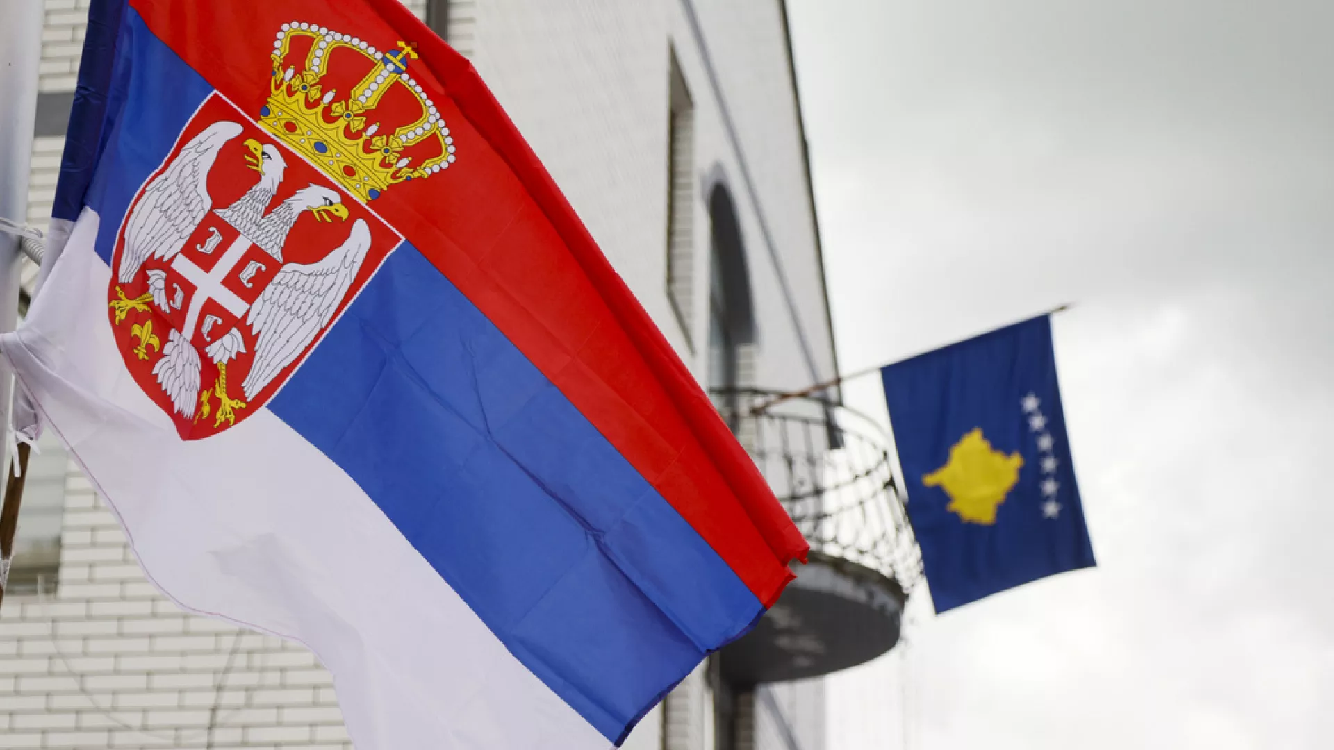 AB, Sırbistan’a Kosova ile ilişkilerini normalleştirmesi için ‘ultimatom’ verdi