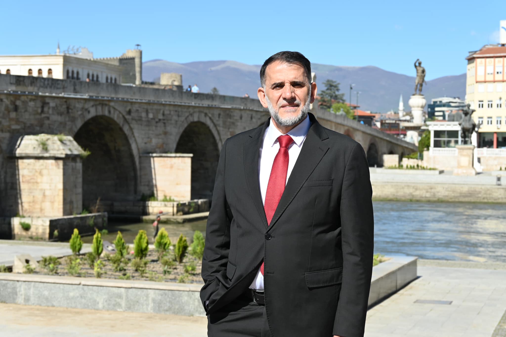 AYM eski Başkanı Murat, milletvekili adaylığını duyurdu