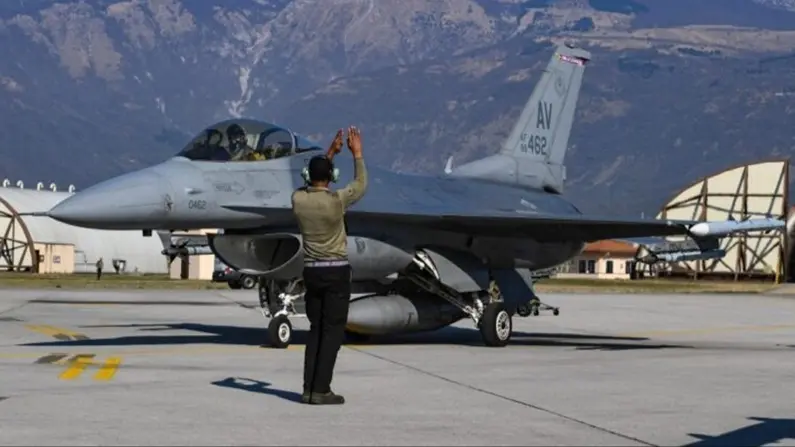 ABD’den Bulgaristan’a F-16 teftişi