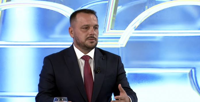Kosova Savunma Bakanı Maqedonci, Macaristan’da