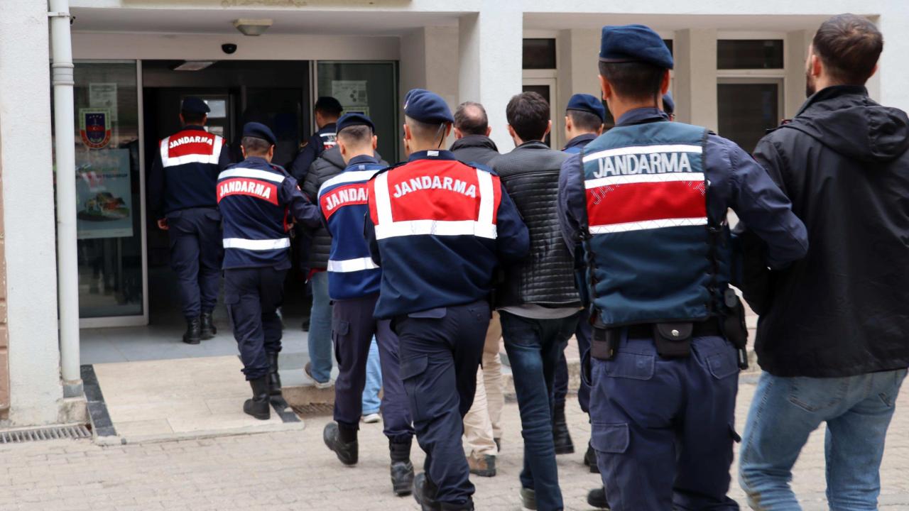 Yunanistan’a kaçmaya çalışan terör örgütü üyeleri yakalandı
