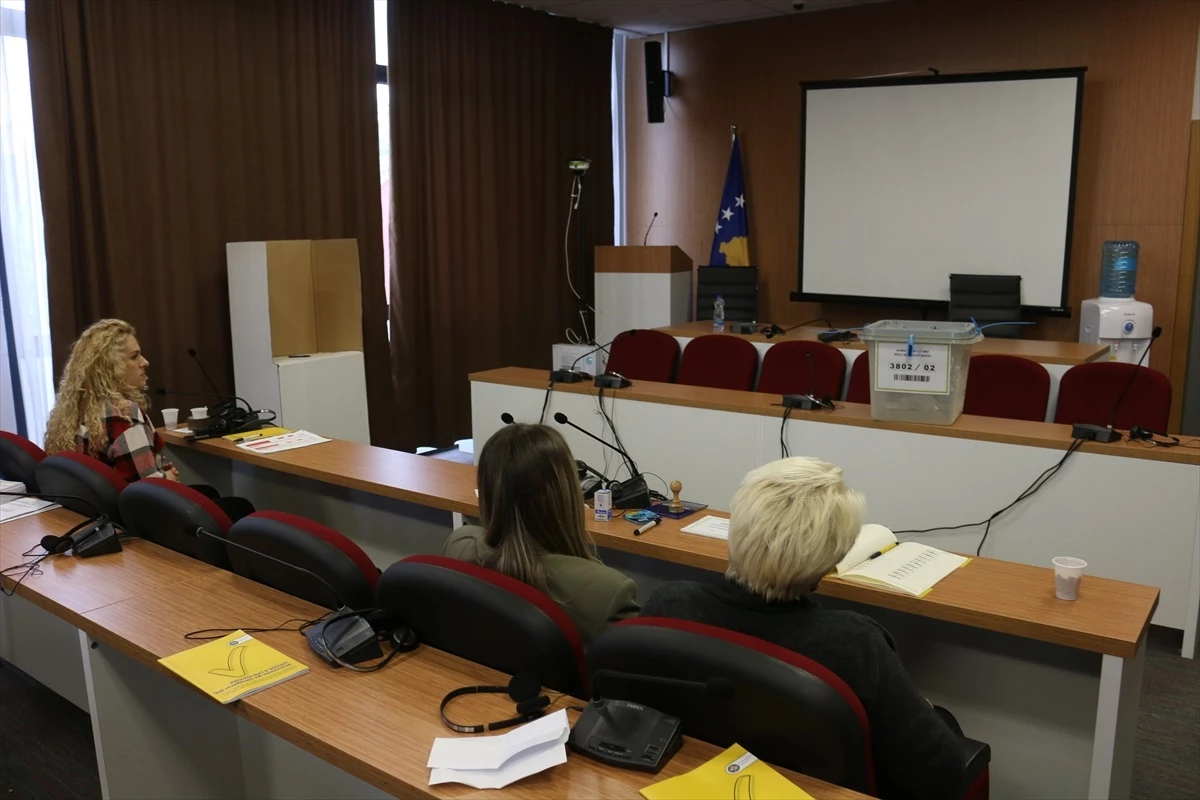 Kosova’da Arnavut Belediye Başkanlarının Görevden Alınması Seçimi Sırpların Boykotuyla Sonuçlandı