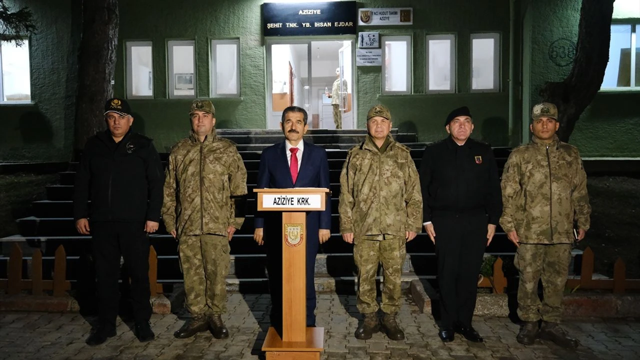 Kırklareli Valisi Ekici, Bulgaristan sınırında nöbet tutan Mehmetçik’in bayramını tebrik etti