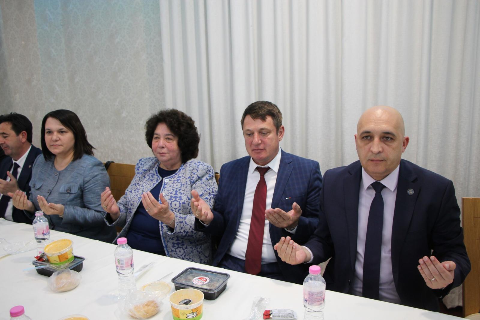 HÖH Eş Başkanı Delyan Peevski Kırcaali’de iftar verdi