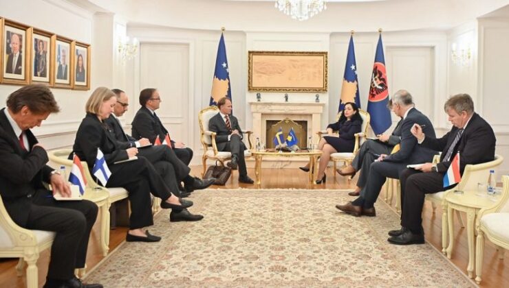 Avrupalı diplomatlar Kosova Cumhurbaşkanı Osmani’ye kutlama ziyaretinde bulundu