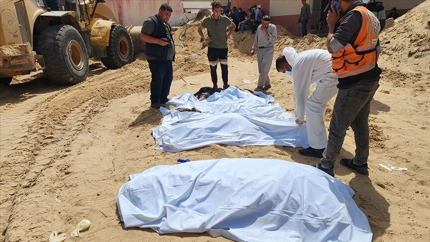Gazze’deki Nasır Hastanesi’nde bulunan toplu mezarlardan çıkarılan ceset sayısı 392’ye yükseldi