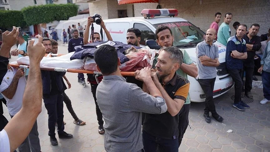 Filistinli gazeteci ile oğlu, İsrail’in Gazze’ye düzenlediği saldırıda öldü