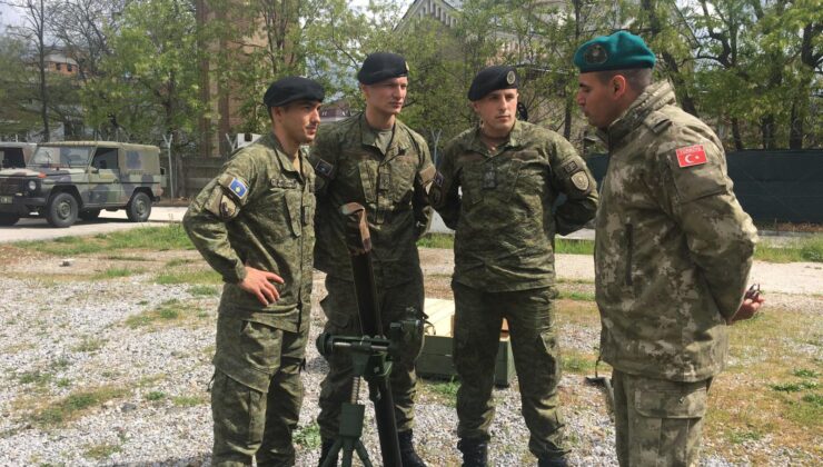 Türk askerinden Kosova Güvenlik Gücü’ne eğitim