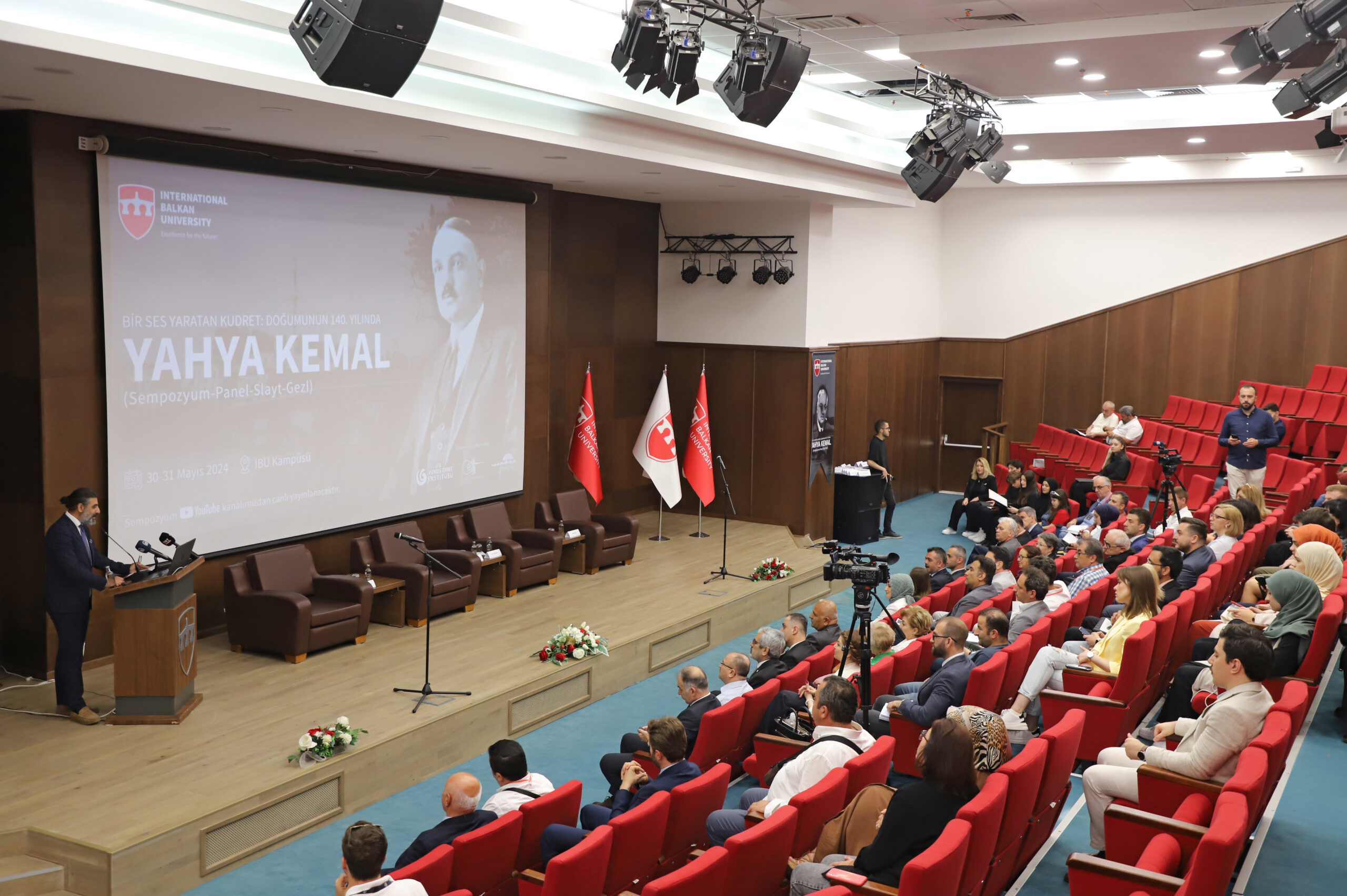 Yahya Kemal Beyatlı, memleketi Üsküp’te anıldı