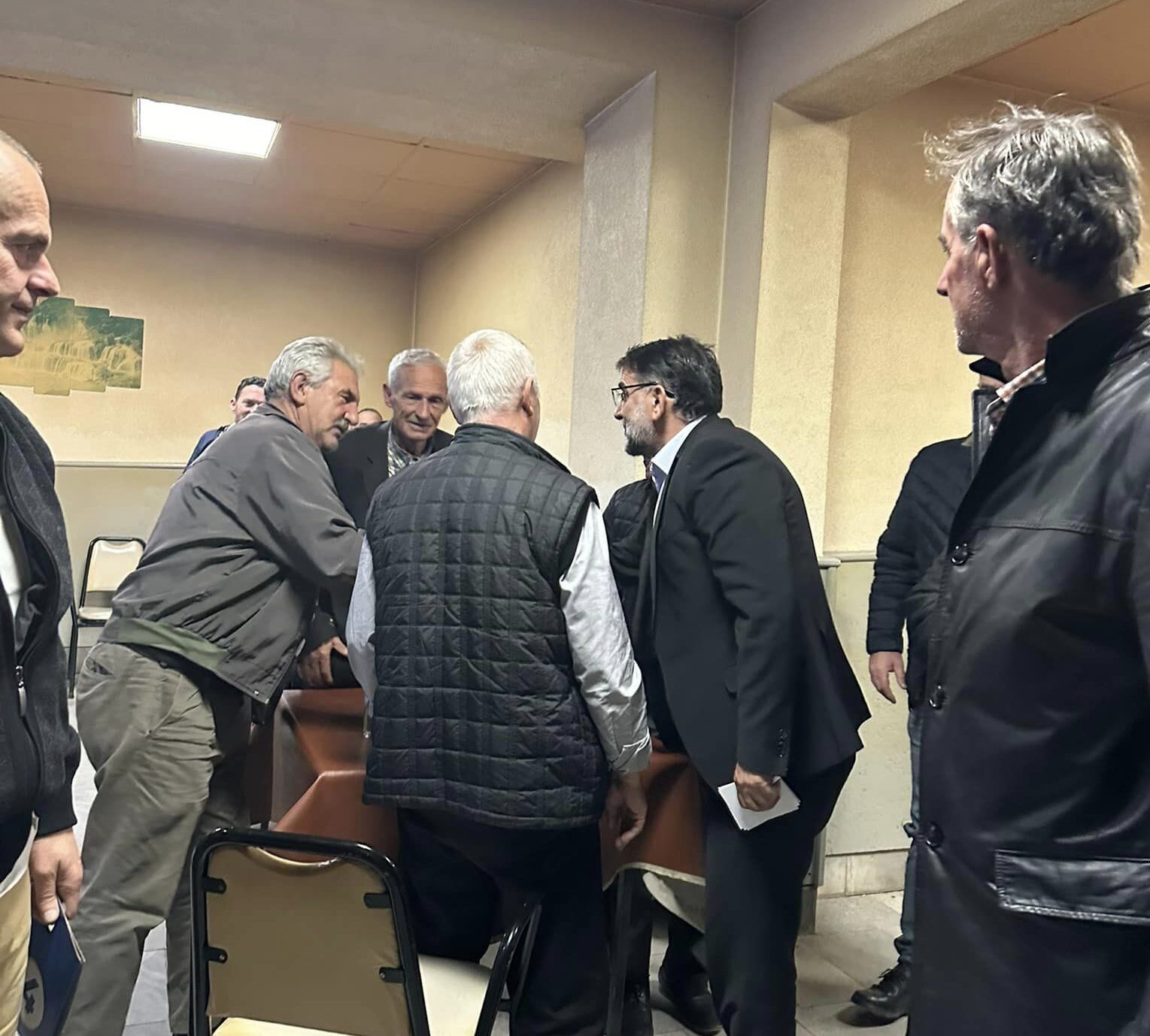 Milletvekili adayı Salih Murat, Aşağı ve Yukarı Banisa’da ziyaretlerde bulundu