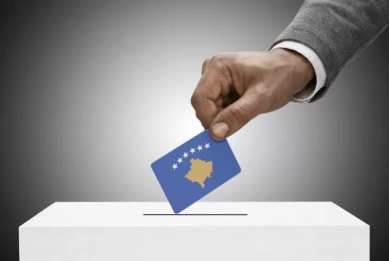 Kosova’da Muhalefet erken seçime hazır