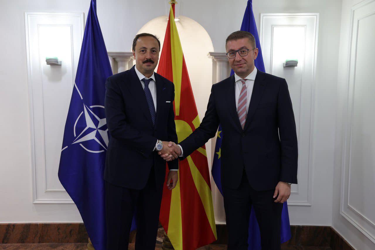 Başbakan Mickoski, Türkiye’nin Üsküp Büyükelçisi Ulusoy ile görüştü
