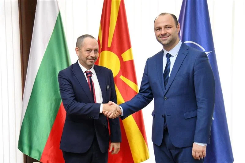 Savunma Bakanı Misaylovski, Bulgaristan Büyükelçisi Angelov’u kabul etti