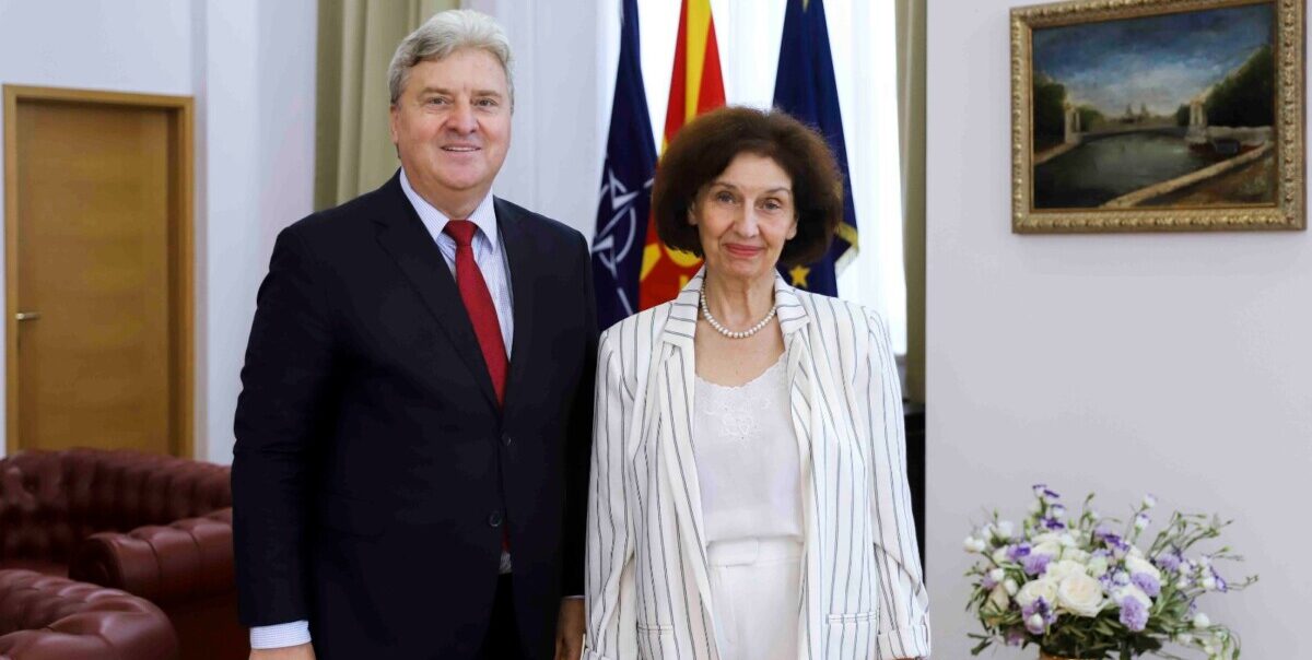 Cumhurbaşkanı Davkova, eski Cumhurbaşkanı İvanov ile görüştü
