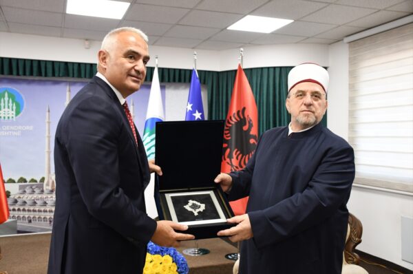 Kültür ve Turizm Bakanı Ersoy, Kosova’da temaslarda bulundu