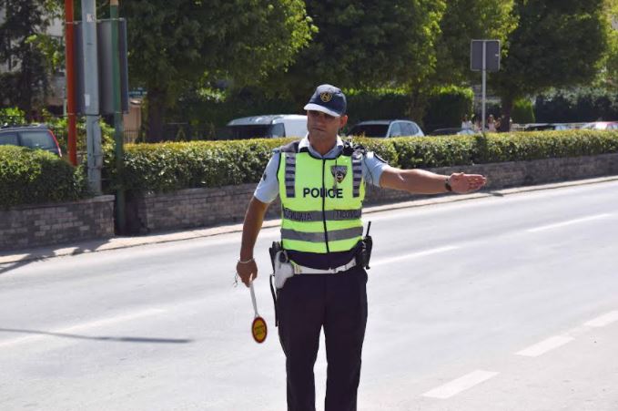 Başkent Üsküp’te 117 trafik cezası kesildi