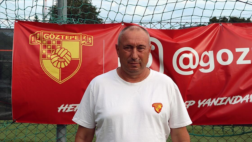 Göztepe’nin Bulgar Teknik Direktörü Stoilov, sezon öncesi takımın eksiklerini açıkladı