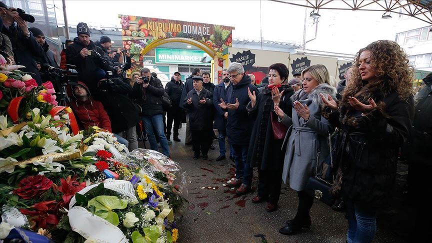 Saraybosna’daki Markale Katliamı’nın kurbanları anıldı