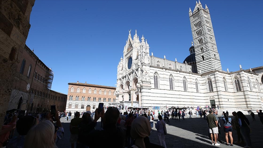 Milano’da açık havada sigara içmek yılbaşından itibaren yasaklanacak