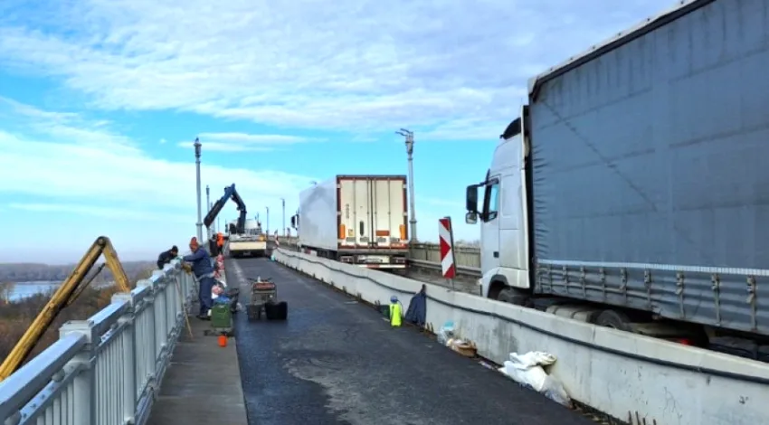 Bulgaristan’ın Romanya sınırındaki Ruse-Tuna Köprüsü 27 Mart’ta trafiğe kapatılacak