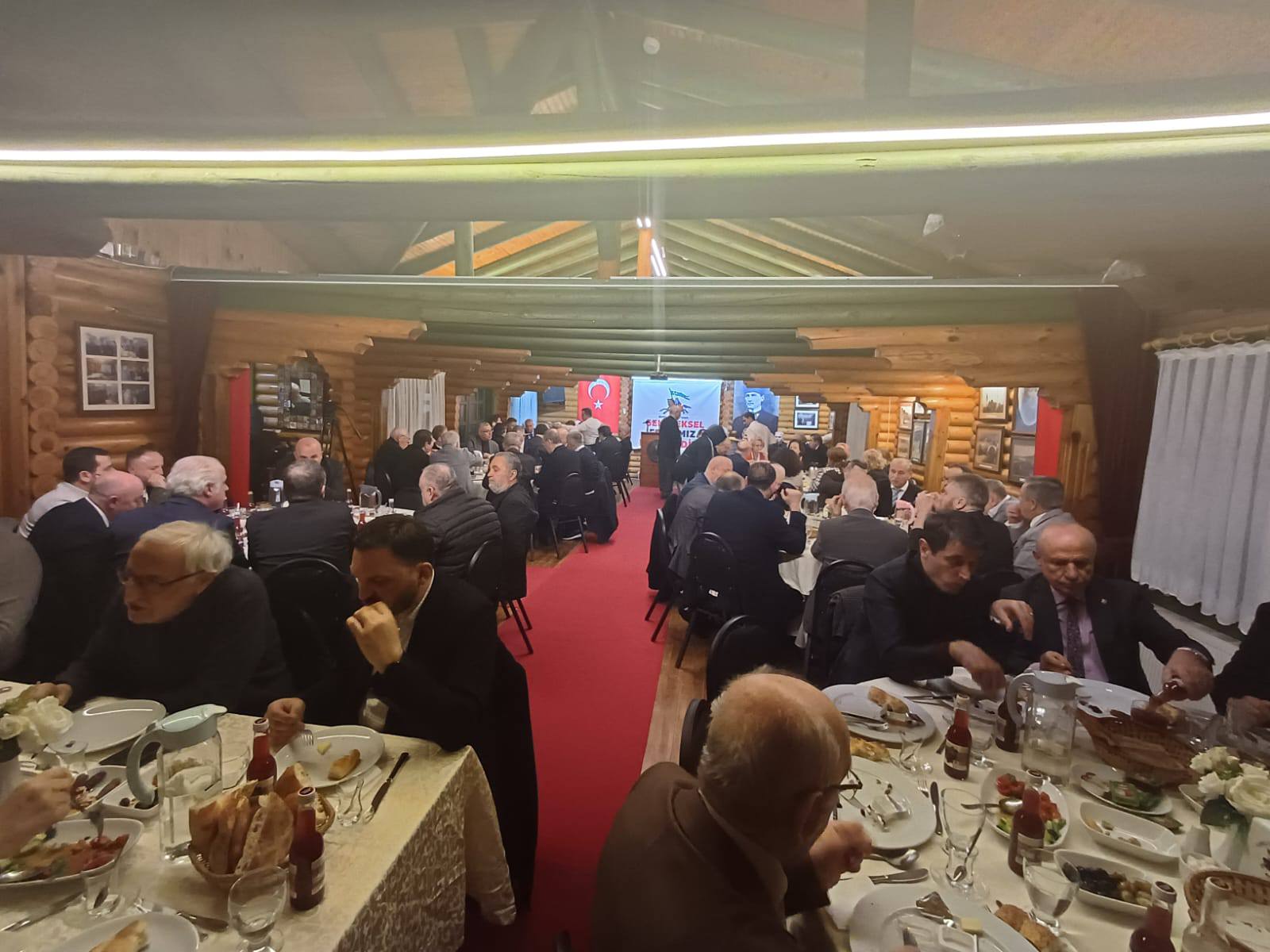 RUTEV, İstanbul’da geleneksel iftar programını düzenledi