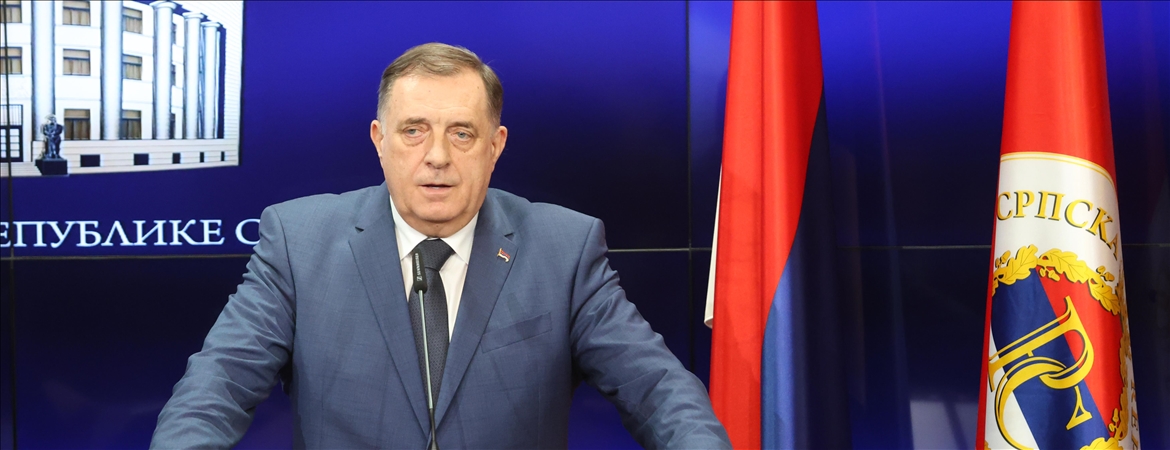 AB, Bosnalı Sırp lider Dodik’e “provakatif eylemlerinden vazgeçmesi” çağrısı yaptı