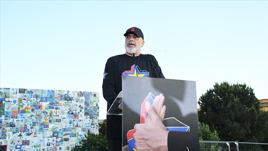 Arnavutluk’ta genel seçimi kazanan Başbakan Rama, ülkesinin 2030’da AB’ye üye olmasını hedefliyor