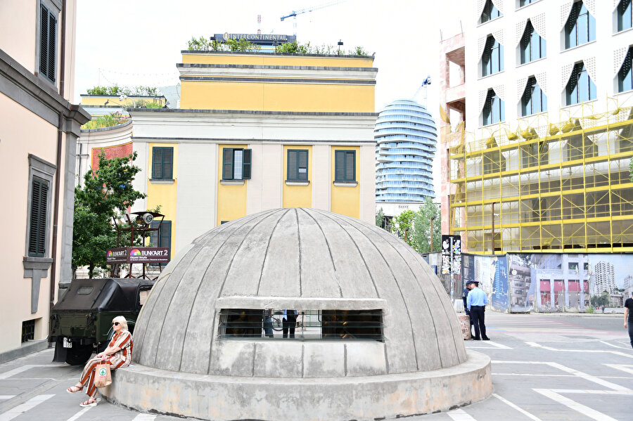 Arnavutluk’ta eski komünist rejimin sığınakları, günümüzde ülkenin 20. yüzyıl siyasi tarihine ışık tutuyor