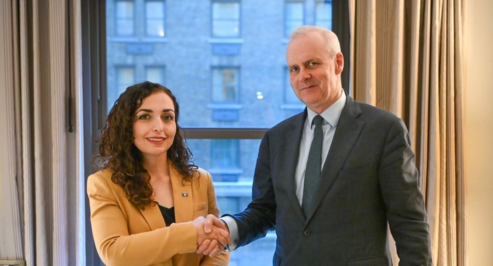 Kosova Cumhurbaşkanı Osmani, New York’ta NATO Genel Sekreter Yardımcısı ile görüştü