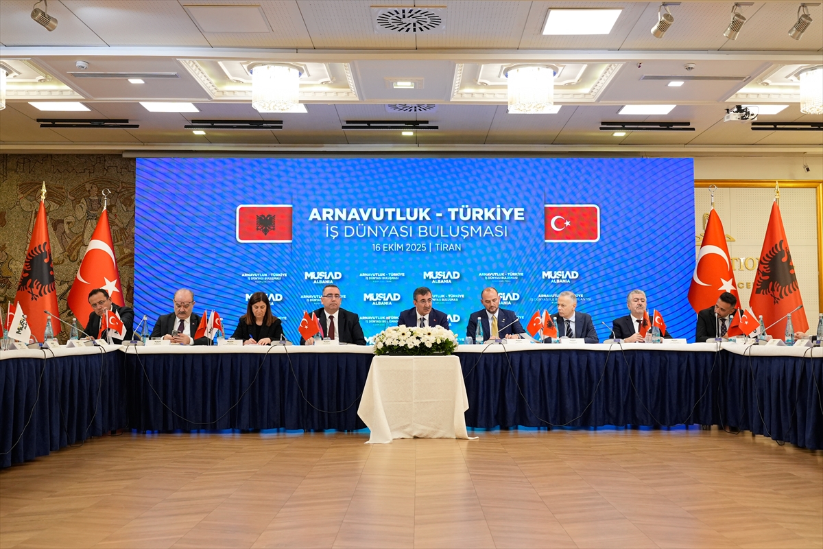 Tiran’da, “Arnavutluk-Türkiye İş Dünyası Buluşması” programı düzenlendi