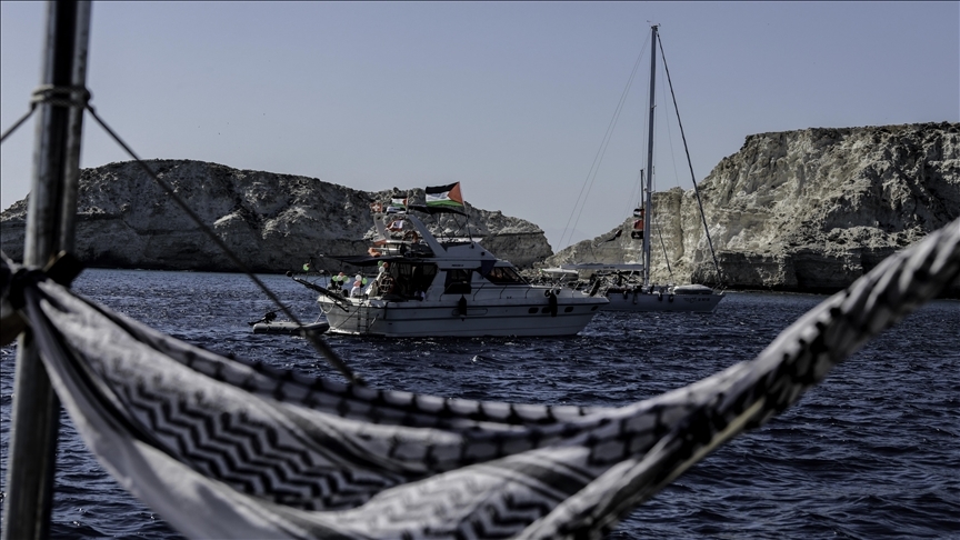 İsrail’in alıkoyduğu Yunan aktivistlerin yakınlarından Dışişleri Bakanlığına mektup
