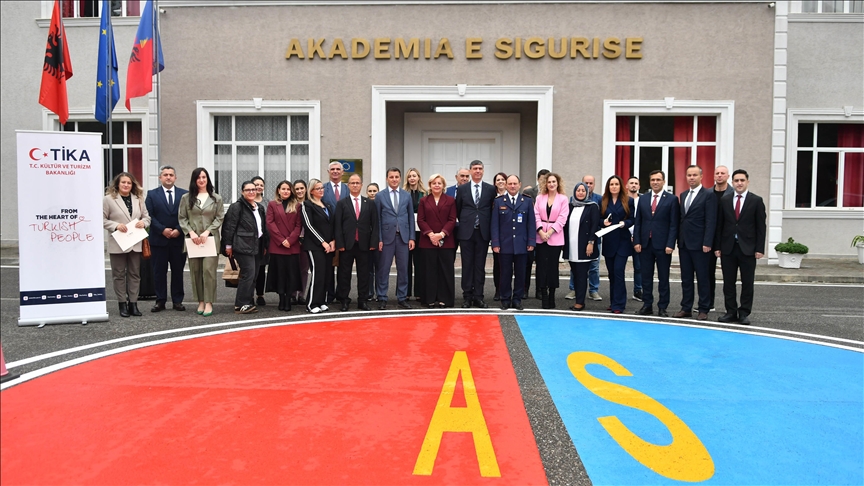 TİKA’nın desteğiyle Arnavutluk polis teşkilatına insan kaynakları yönetimi eğitimi verildi