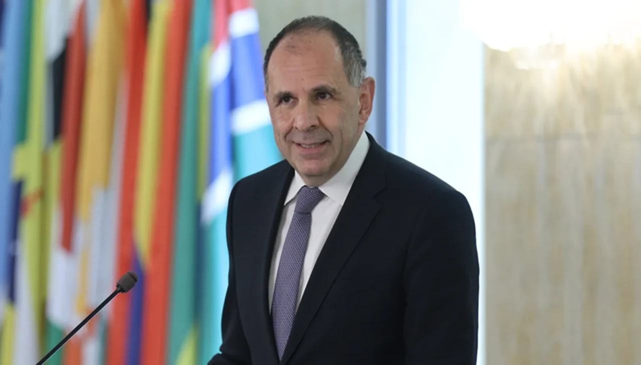 Yunanistan Dışişleri Bakanı, Filistin’de barış için hemen harekete geçilmesi gerektiğini söyledi