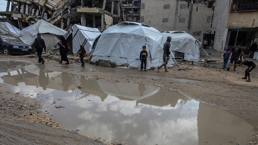 Gazze’deki Sağlık Bakanlığı: Sağlık durumu felaket düzeyinde, “tıbbi çadırlar” su altında kaldı