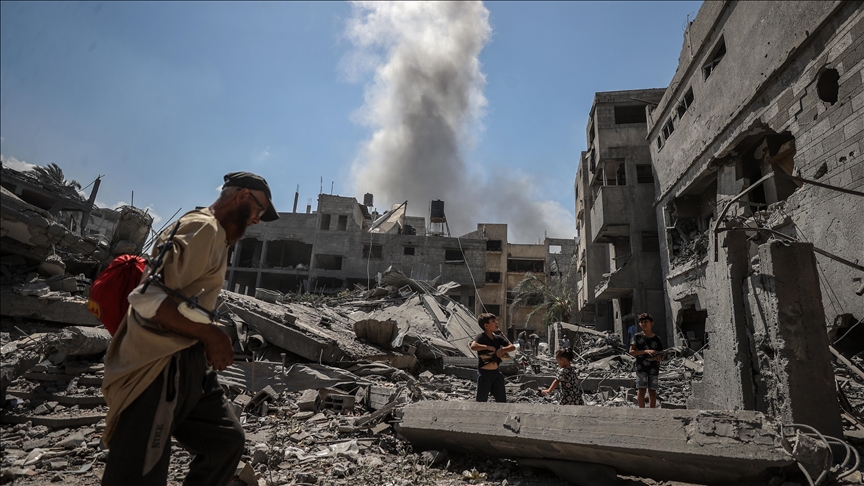 İsrail, ateşkese rağmen Gazze’de saldırılara ve yardım girişini kısıtlamaya devam ediyor